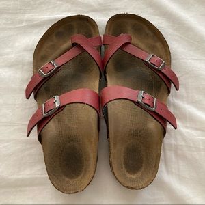 Red Birkenstock’s